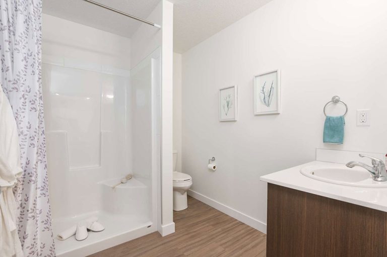 12022-22-Ave-First-unit-4